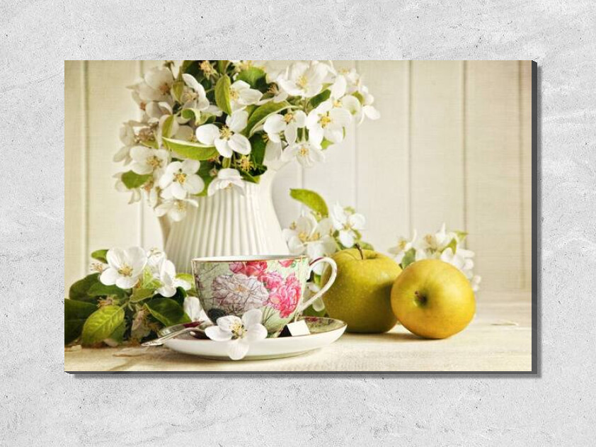 Картина Белые цветы и яблоки